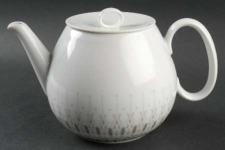 R452 Teapot & Lid