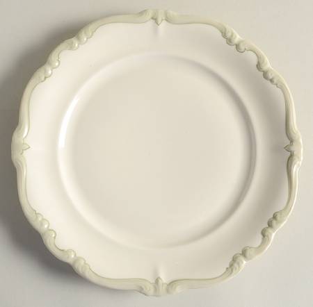 R498 Luncheon Plate