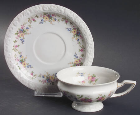 R56 Footed Cup & Saucer Set
