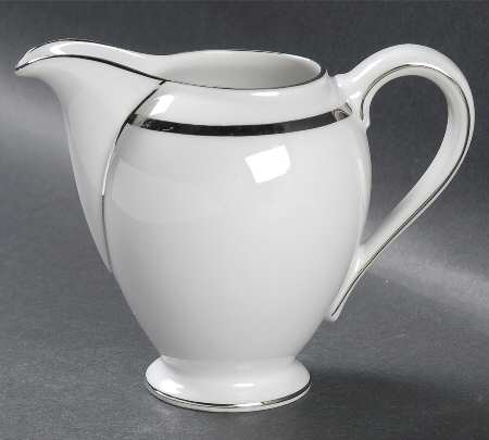 Regent (Platinum Trim) Creamer