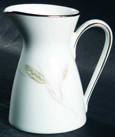 Regina Gold Creamer