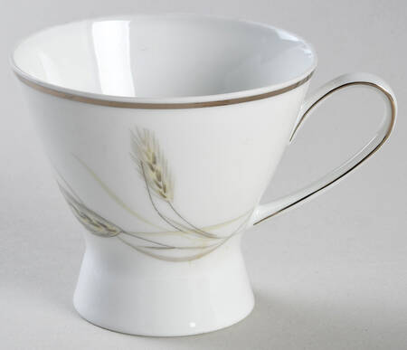 Regina Platinum Footed Cup