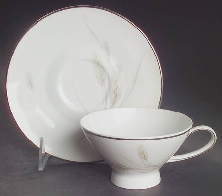 Regina Platinum Footed Cup & Saucer Set