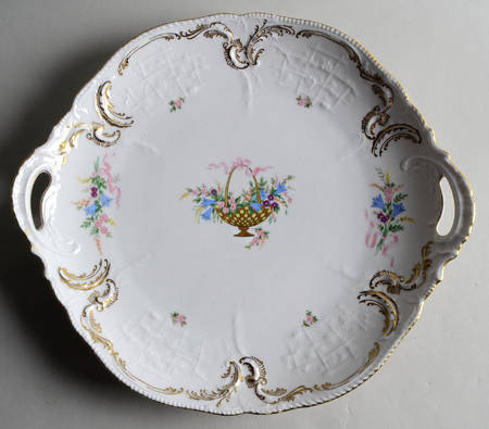Rokoko Handled Cake Plate