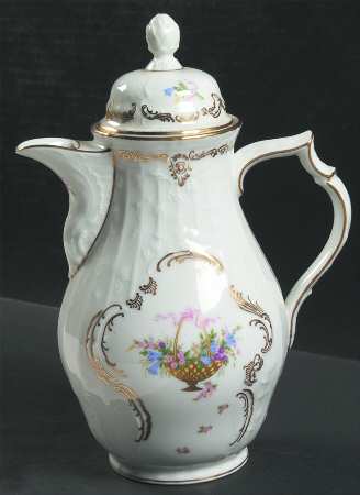 Rokoko Coffee Pot & Lid