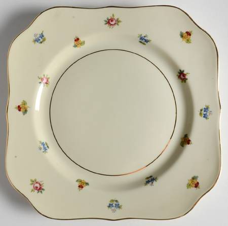 Rob Roy (Scalloped) Square Salad Plate