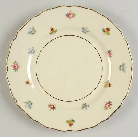 Rob Roy (Scalloped) Salad Plate