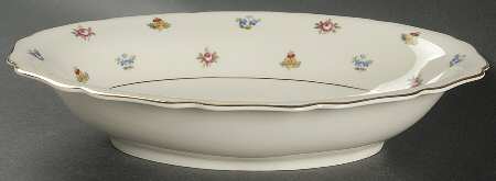 Rob Roy (Scalloped) 10" Oval Vegetable Bowl