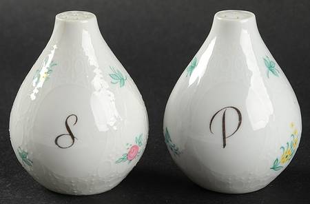 Romance Rose Salt & Pepper Set