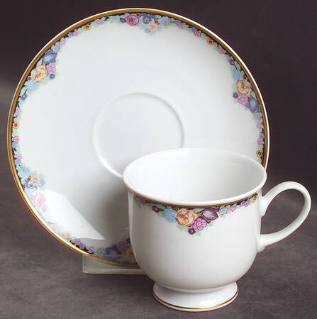 Rosalind Footed Cup & Saucer Set