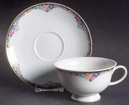 Rosalind Footed Cup & Saucer Set
