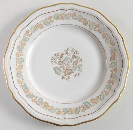 Roxanne (Scalloped) Salad Plate