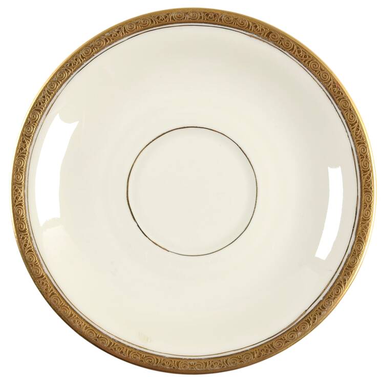 Royal (2462, Continental Ivory, Encrusted) Saucer