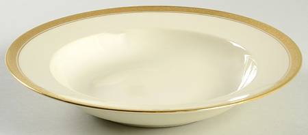 Royal (2462, Continental Ivory, Encrusted) Rim Soup Bowl