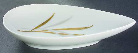 Royal (Form E, Gray and Gold Leaves) Puzzle Tray/Nut Dish