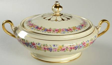 Santa Barbara Round Covered Vegetable