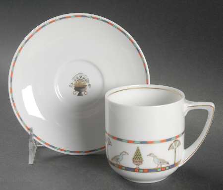Sais Flat Cup & Saucer Set