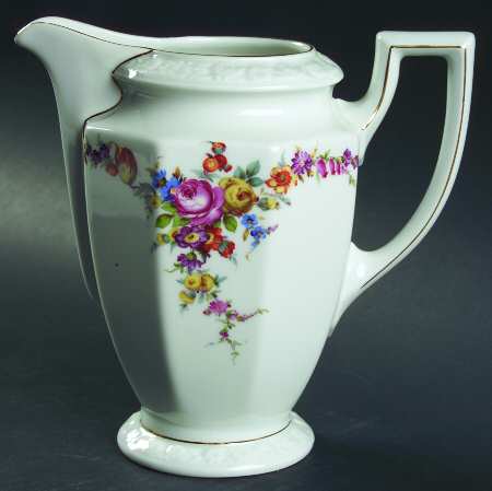 Samara 32 Oz Pitcher
