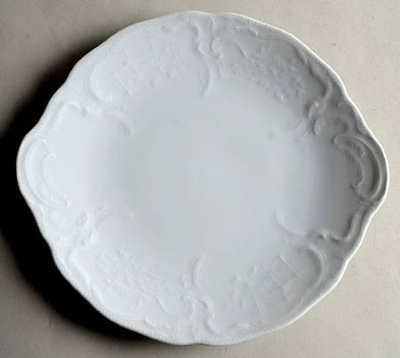 Sanssouci White Handled Cake Plate