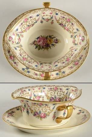 Santa Rosa Gravy Boat with Attached Underplate