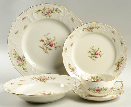 Sanssouci Rose Ivory (Gold Trim) 5 Piece Place Setting