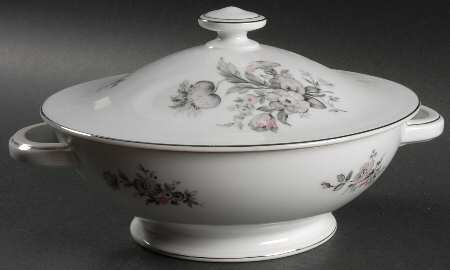 Sanssouci Rose (Platinum Trim) Round Covered Vegetable