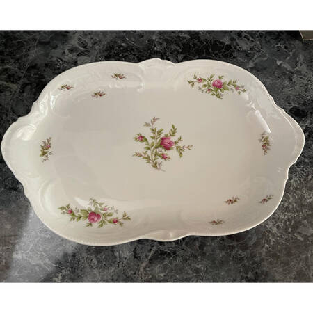 Sanssouci Rose (White, No Trim) 13" Oval Serving Platter