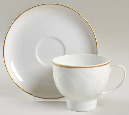 Secunda Gold Flat Cup & Saucer Set