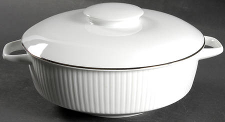 Serenade Round Covered Vegetable