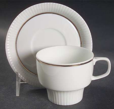 Serenade Flat Cup & Saucer Set