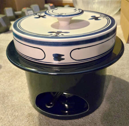 Siena Blue Fondue Pot with Lid, Stand and Burner