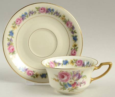 Sorrent Flat Cup & Saucer Set