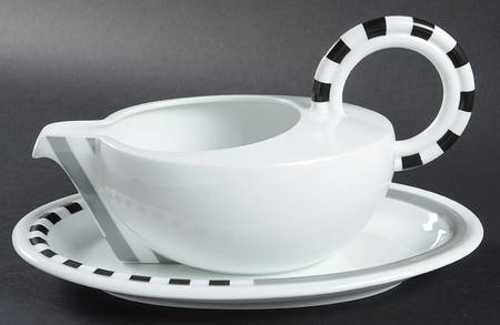 Strada Gravy Boat & Underplate/Relish
