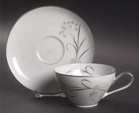 Summerwind Flat Cup & Saucer Set