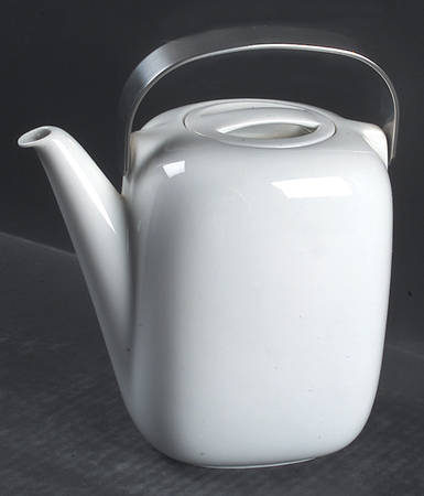 Suomi White Coffee Pot & Lid