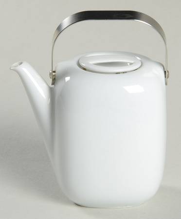 Suomi White Toy Coffee Pot and Lid