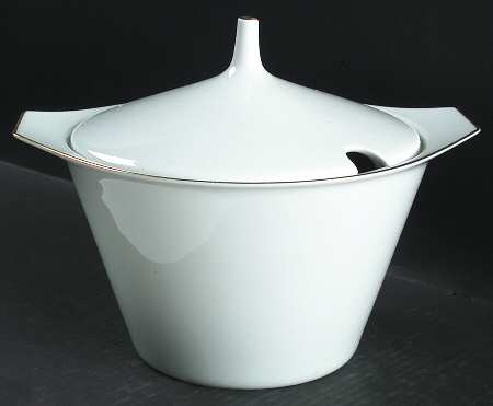 Tempelhof Tureen &  Lid
