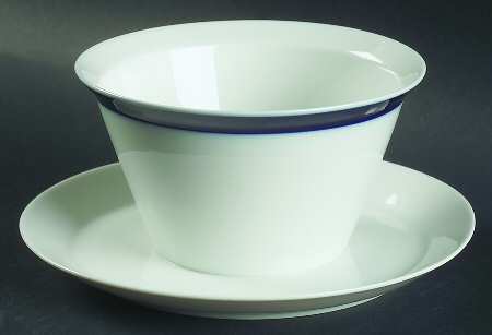 Terzo Gravy Boat with Attached Underplate