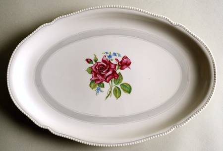 Tudor Rose 12" Oval Serving Platter