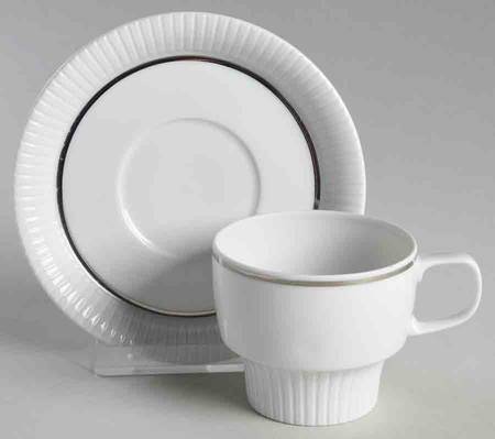 Variation Platinum Flat Cup & Saucer Set
