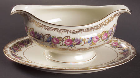 Vienna Gravy Boat with Attached Underplate