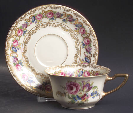 Vienna Flat Cup & Saucer Set