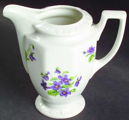 Violetta Creamer