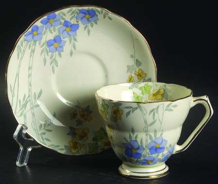 Trinidad Footed Cup & Saucer Set