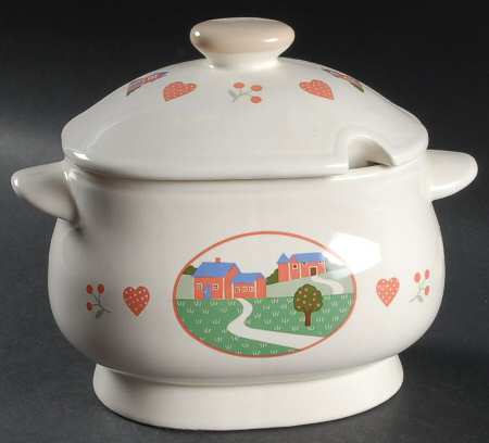 Heart and Home Gravy Boat & Lid