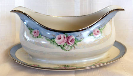 Blue Grace Gravy Boat with Attached Underplate