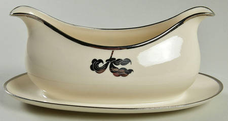 Platinum Orchid Gravy Boat with Attached Underplate