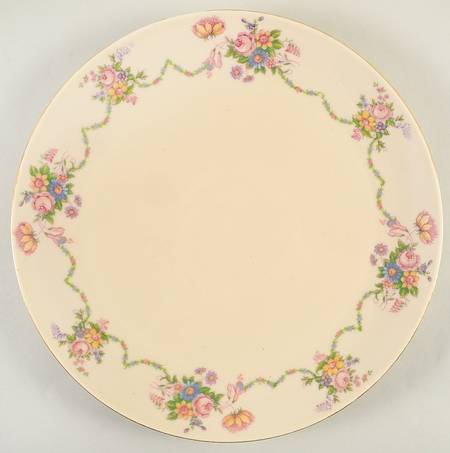 The Kingsford 13" Chop Plate (Round Platter)