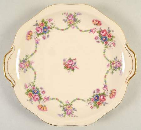 The Kingsford Handled Cake Plate