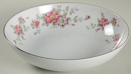 Doris 9" Round Vegetable Bowl